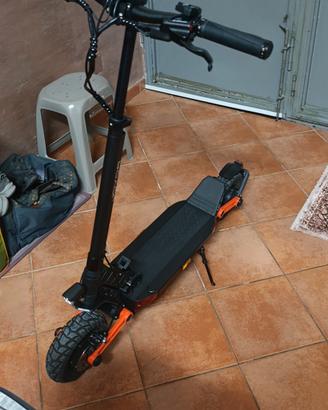 monopattino joyor doppio motore 2000w con 84 km