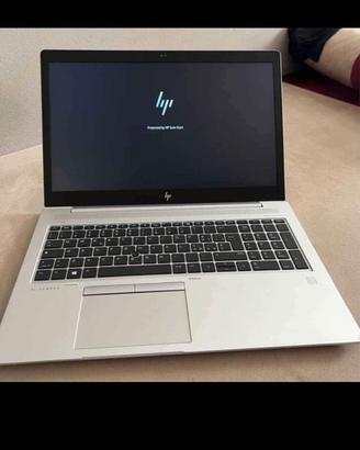 hp Elitebook 850 g5 i7 un laptop elegante e potent