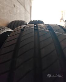 Michelin Primacy 4   235/60/17 VOL