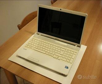 Notebook  SONY VAIO mod. PCG-71312M (per ricambi)