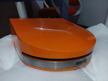 Minerva Phono Boy design Space Age mangiadischi