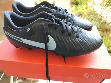 scarpini da calcio Nike