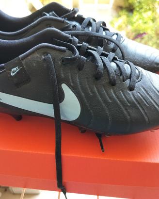 scarpini da calcio Nike