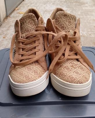 scarpe Guess 