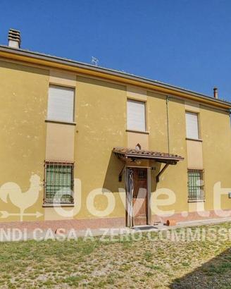 Casa indipendente di 238 m² con più di 5 locali e 