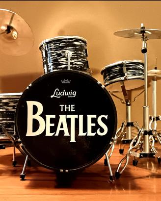 BATTERIA BEATLES MODELLINO