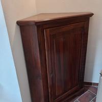 mobile angolare 