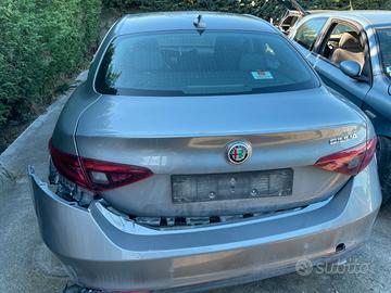 ALFA ROMEO GIULIA ricambi usati