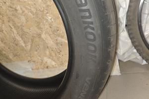 4 Gomme Hankook Ventus Evo SUV 235/50 R19 99V