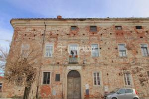 5 LOCALI TERMO AUTONOMO CON BOX AUTO!