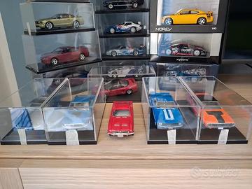vari modellini d'auto tutte in scala 1/43