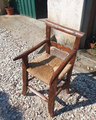 seggiola in stile rustico per bimbi
