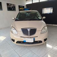 Lancia Ypsilon 1.4 benzina CON GARANZIA