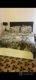 Letto materasso e testiera