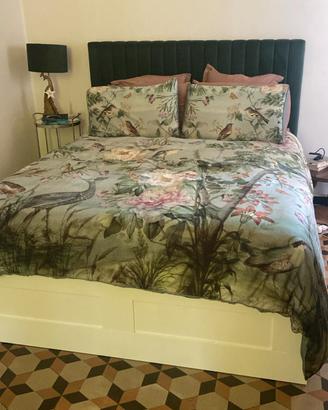 Letto materasso e testiera