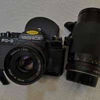 macchina fotografica Yashica FX3 con teleobiettivo