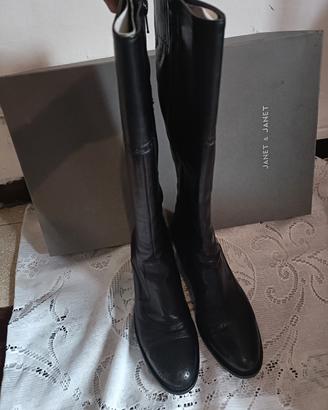 stivali con tacco Janet e Janet 