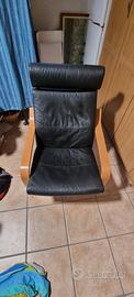 poltrona Ikea pelle con poggia piedi 