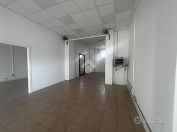 NEGOZIO A PIANIGA