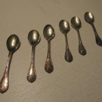 Set di 6 cucchiaini antichi placcati argento