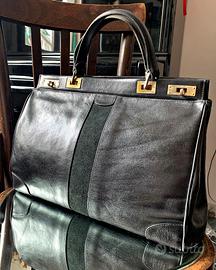 Borsa nera in pelle vintage