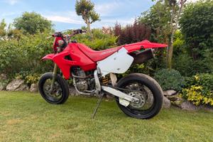 Honda xr650 r dall’ara