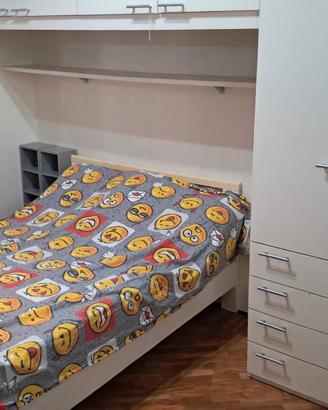 cameretta bimbo/a