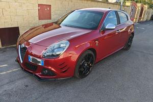 Giulietta allestimento Quadrifoglio verde.