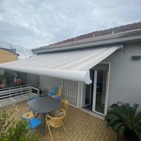 Tenda da sole motorizzata