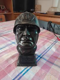 Testa Benito Mussolini