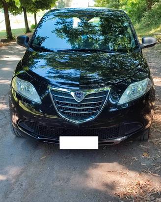 Lancia Y 2013 0.9 benzina metano della casa