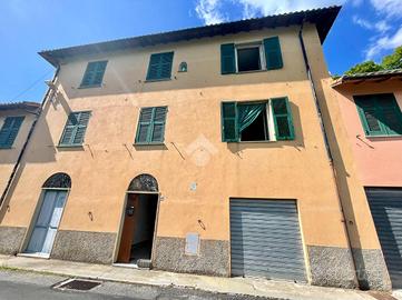 CASA SEMINDIPENDENTE A DAVAGNA