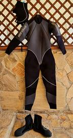 MUTA SUBACQUEA CON CAPPUCCIO E CALZARI (taglia L)