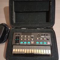 KORG VOLCA FM + CUSTODIA e ALIMENTATORE