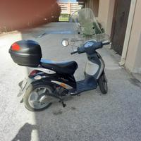 Scooter Liberty 4 tempi 50 moto motori