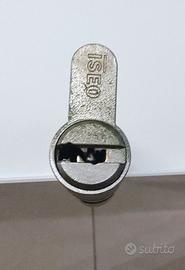 Serratura porta blindata ISEO