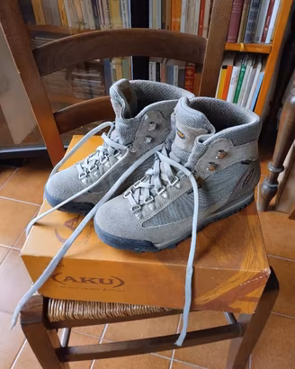 Scarpone trekking AKU donna 37