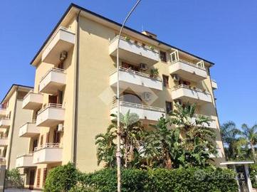 4 LOCALI A CAPACI
