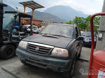 SUZUKI GRAND VITARA 2.0 TD 2000 RF PER RICAMBI