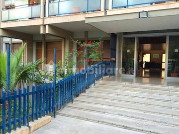Via ausonia - privato vende 140 mq