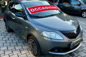 Lancia Ypsilon 1.0 FireFly 5 porte S&S Hybrid Oro