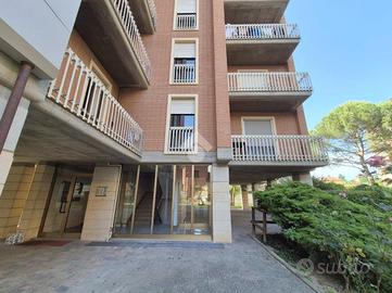 4 LOCALI A ACQUI TERME