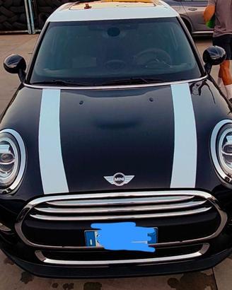 Mini cooper d f55 1.5 116 cv