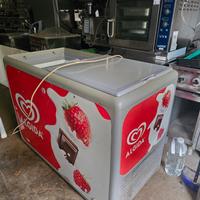 congelatore a pozzetto professionale