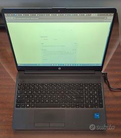 HP Laptop 250 G9 (Modello 2022) - 15.6" - COME NUO