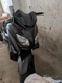 Yamaha xmax