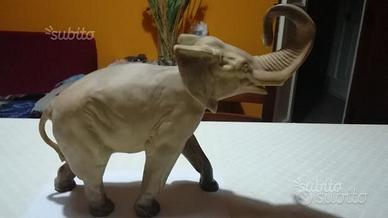 Elefante in resina