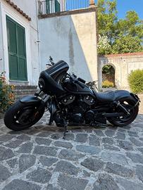 Harley Davidson VRod 1250 night rod uniproprietari