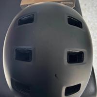 Casco skate