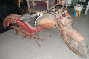 Moto Gabbiano FBM 125 da restaurare